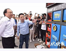 德瀾仕智能垃圾箱驚艷亮相無錫市垃圾分類啟動(dòng)儀式！